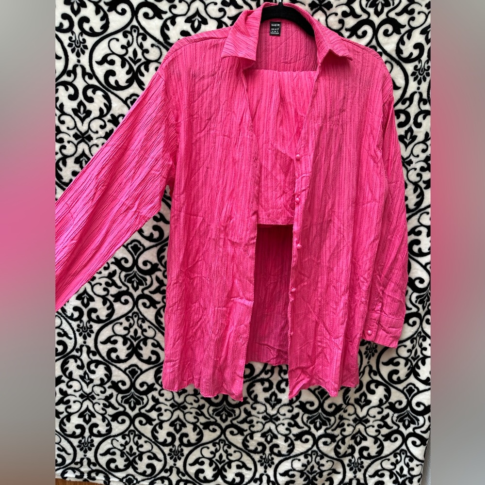 Two piece swim coverup set.  Perfect for beach days!!